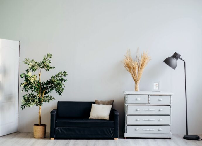 Photo Outdoor furniture maintenance