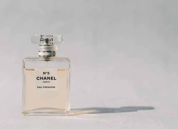 Photo smelling phantom odors