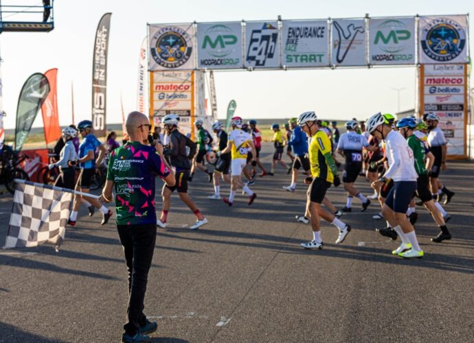 Startul editiei a III-a a 24h Endurance Bike Race la MotorPark Romania