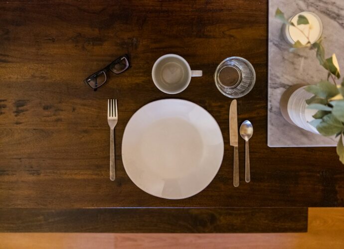 Photo table manners
