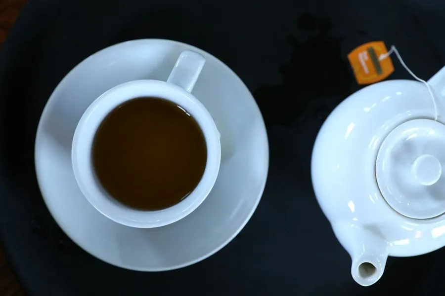 Photo tea vs coffee comparison